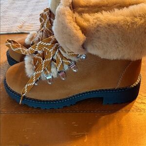 J. Crew Tan and Cream  Nordic Ankle Boots with Shearling. Size 6